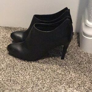 NWOT, Kelly & Katie booties, size 7.5